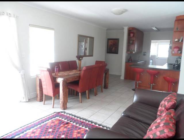 3 BEDROOM PROPERTY TO RENT IN ZEVENZICHT